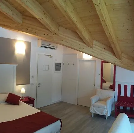 ريزورت لي فيلي 3* دومازو