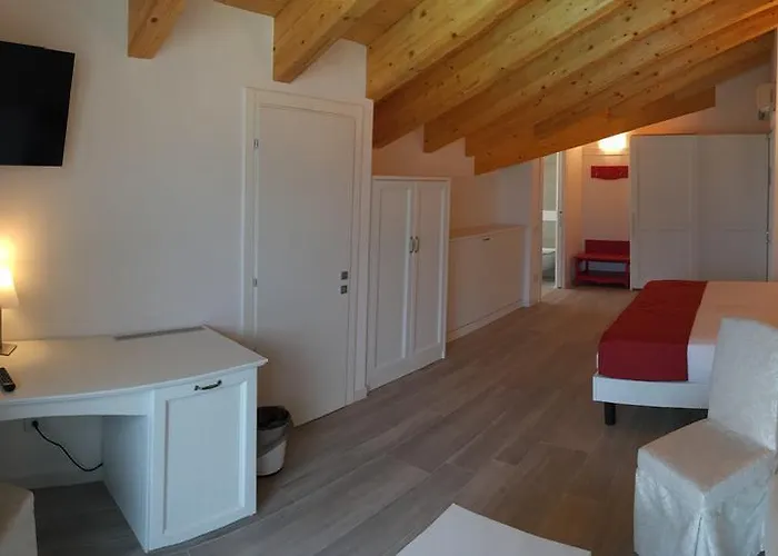 Le Vele 3* דומאסו